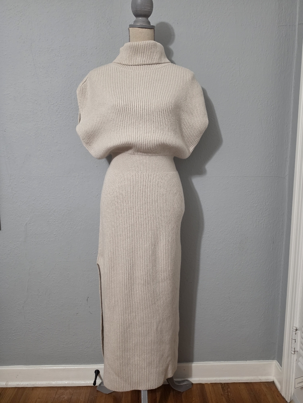 Splendid Collection Marigold Cashblend Sweater Dress NWT Small